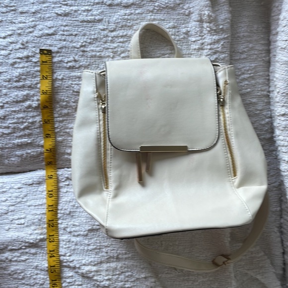 White backpack for sale - Picture 5 of 5